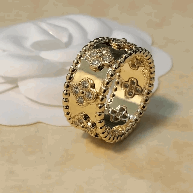 Silver Lining Jewellery Clover Ring Etereo Silver Lining Jewellery