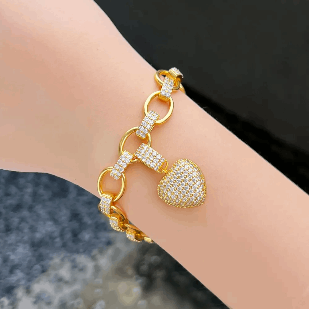 Heart Pave Link Chain Bracelet