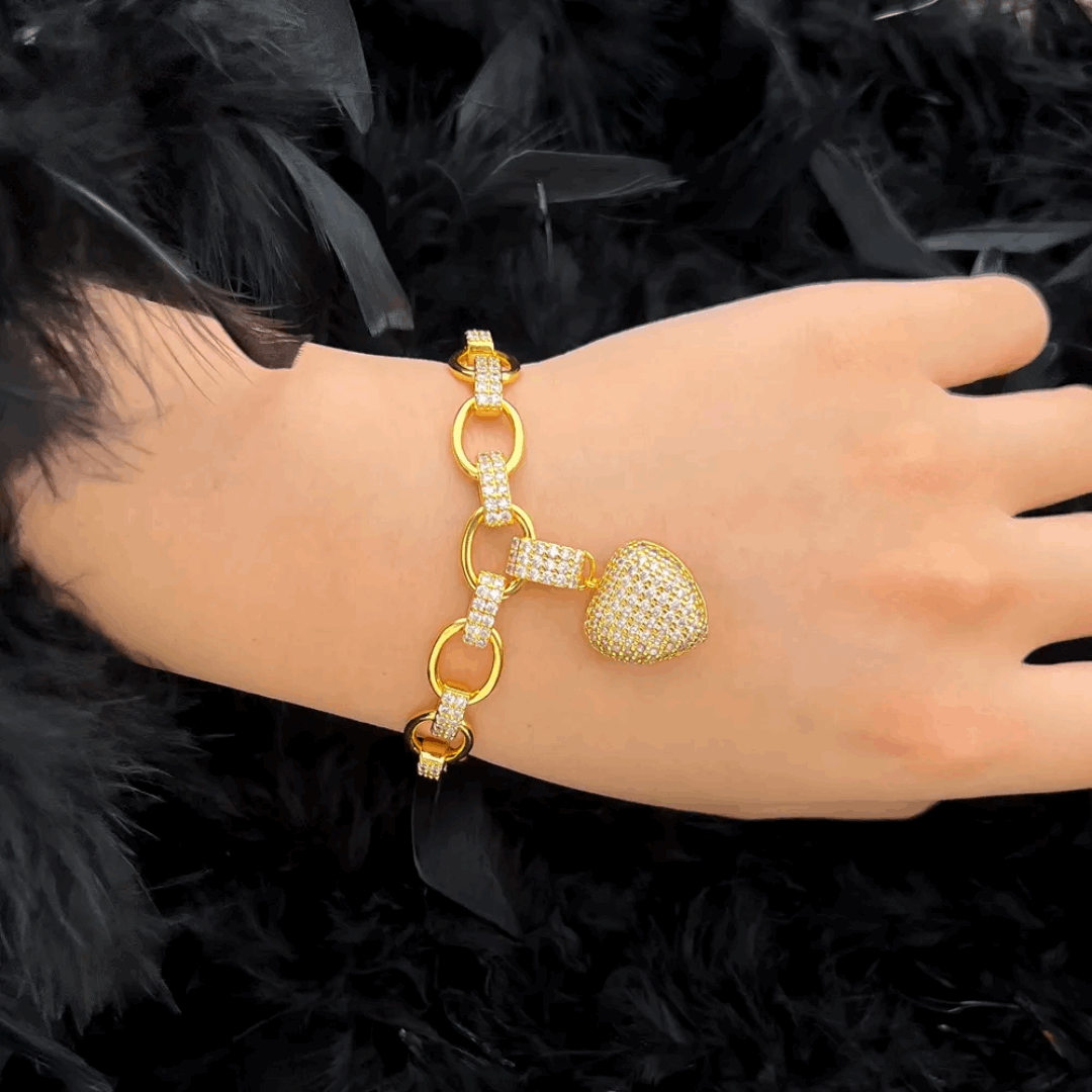 Heart Pave Link Chain Bracelet