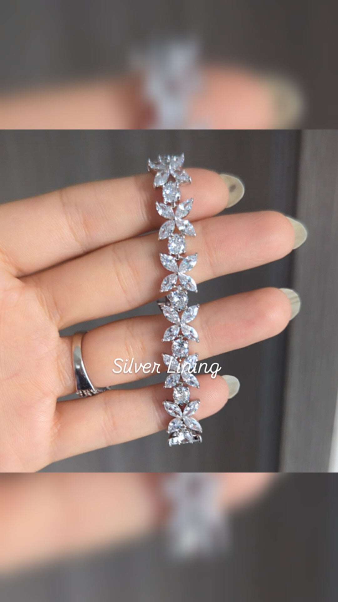 Flower Tennis Bracelet - 17 cm/6.7 inch