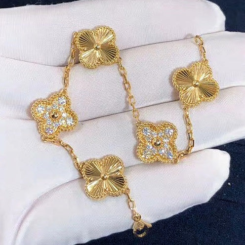Clover Bracelet with Cz Etereo