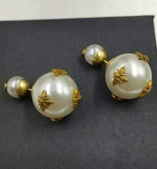 Bee Pearl Earrrings Etereo cd - Silver Lining Jewellery