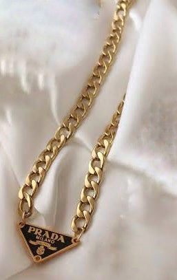 P Necklace Etereo