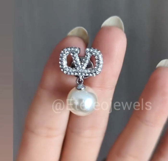Etereo V Crystal Pearl Drop Earrings - Silver Lining Jewellery