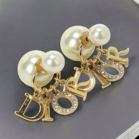 CD Pearl Earrrings Etereo