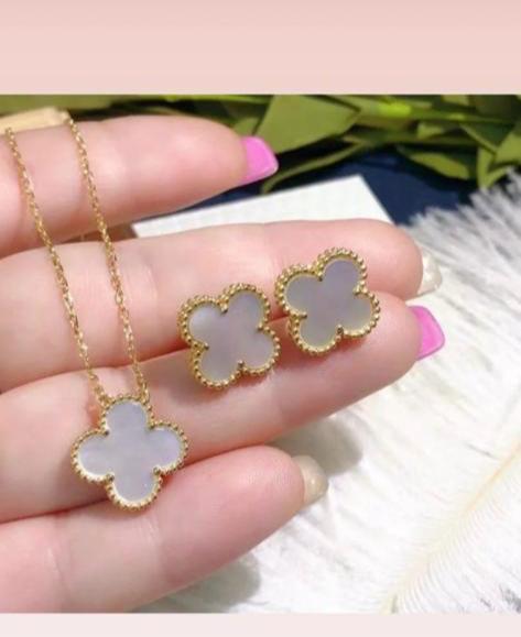 Silver Lining Jewellery Clover Necklace Etereo vc (Only single Clover Necklace) Silver Lining Jewellery