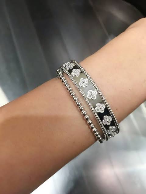 Silver Lining Jewellery Clover Bracelet Bangle Etereo Silver Lining Jewellery
