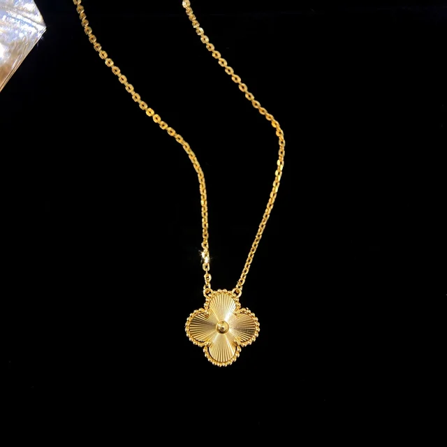 Clover Necklace Etereo vc (Only single Clover Necklace)