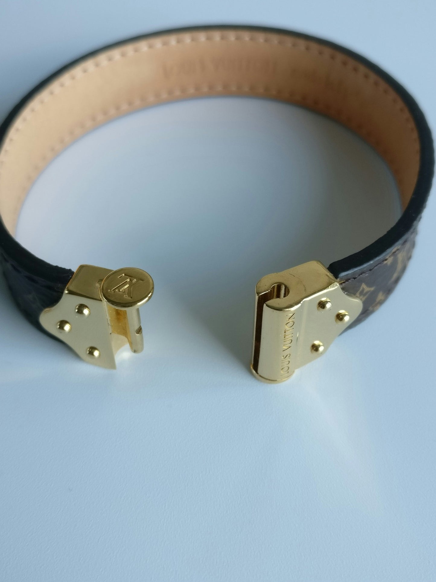 L Leather Bracelet Etereo