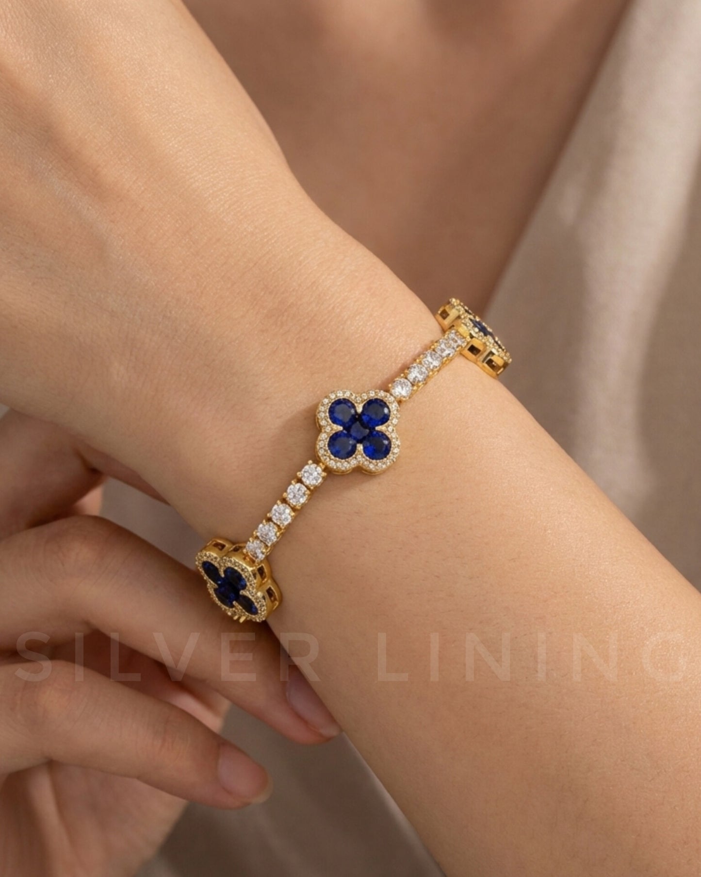 Blue Clover Tennis Bracelet Etereo