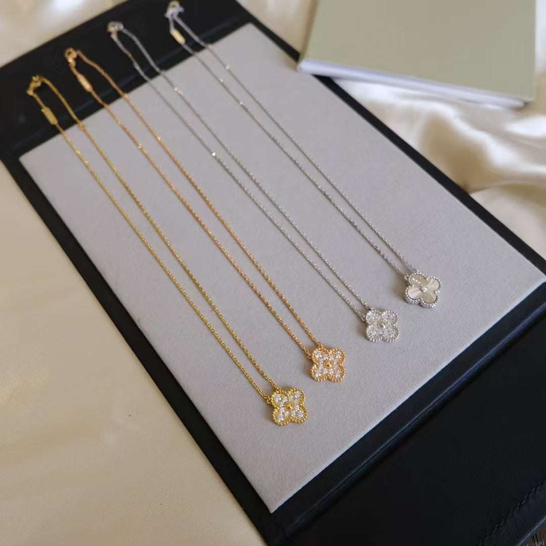 Clover Necklace Etereo with Cz