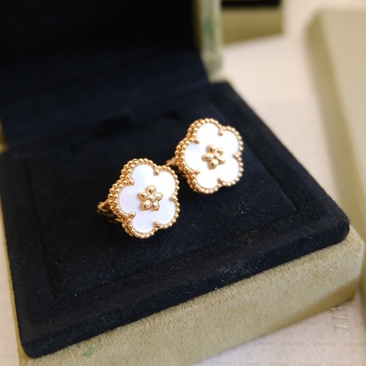 Flower Clover Earrings Etereo with Clip