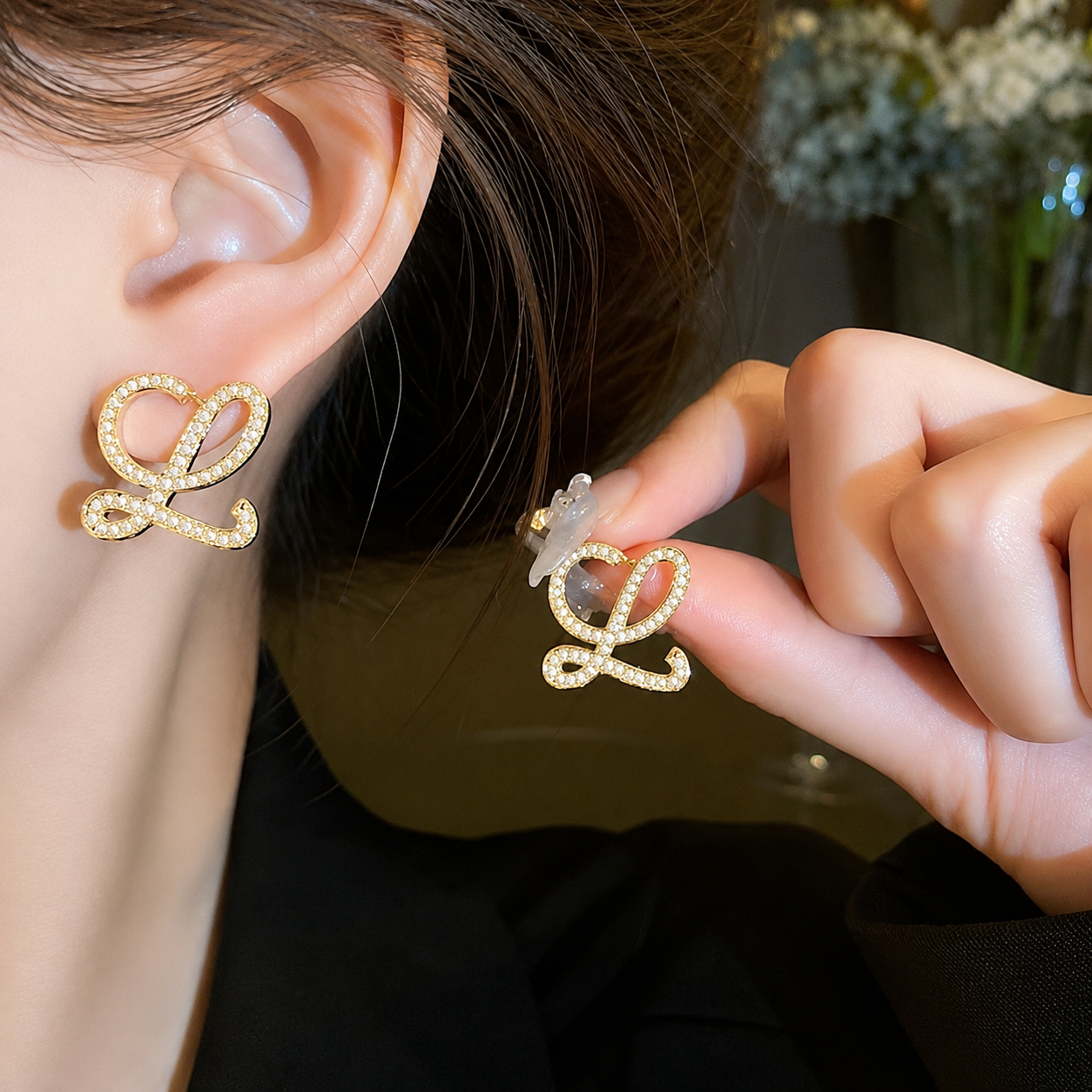 L Earrings Etereo