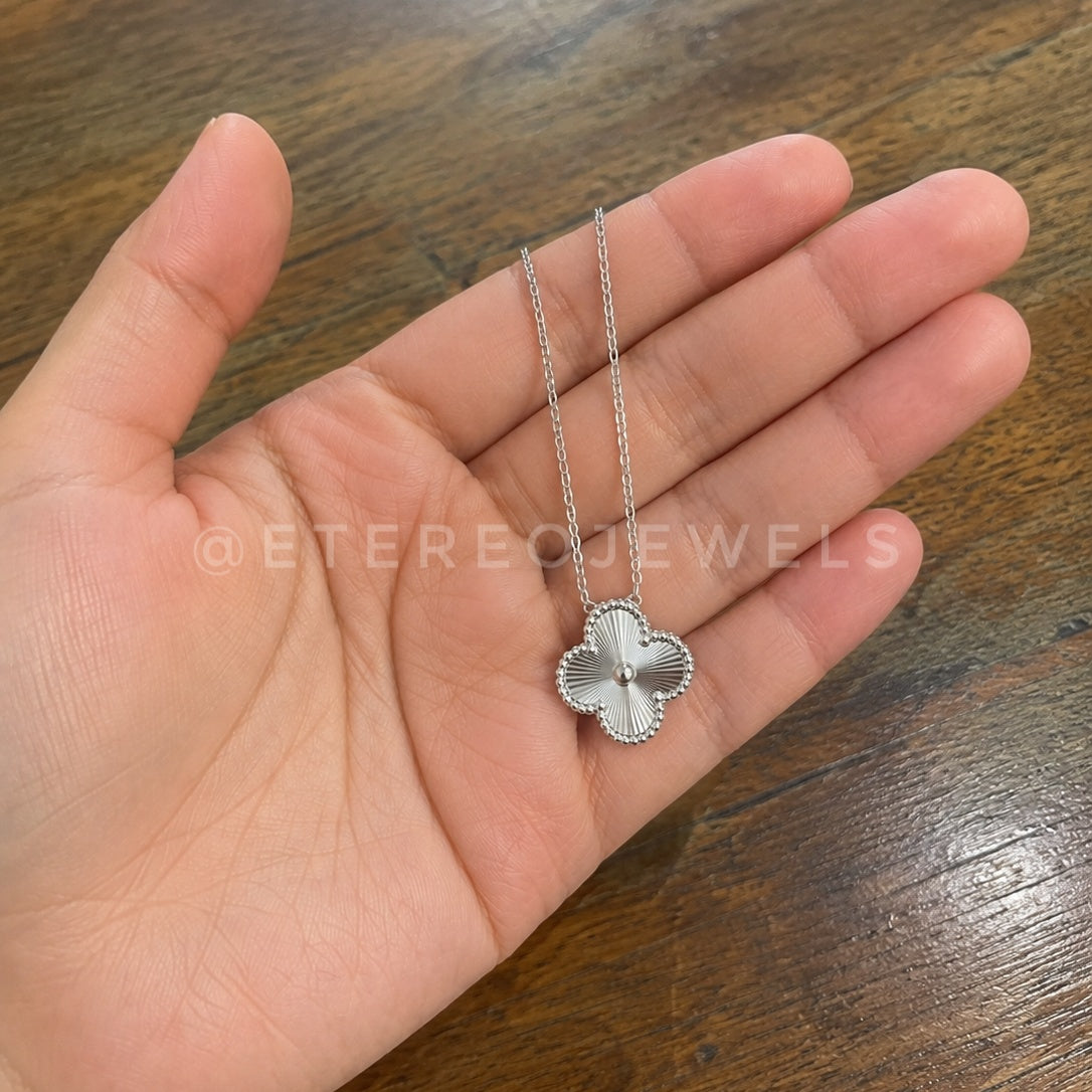 Clover Necklace Etereo vc (Only single Clover Necklace)