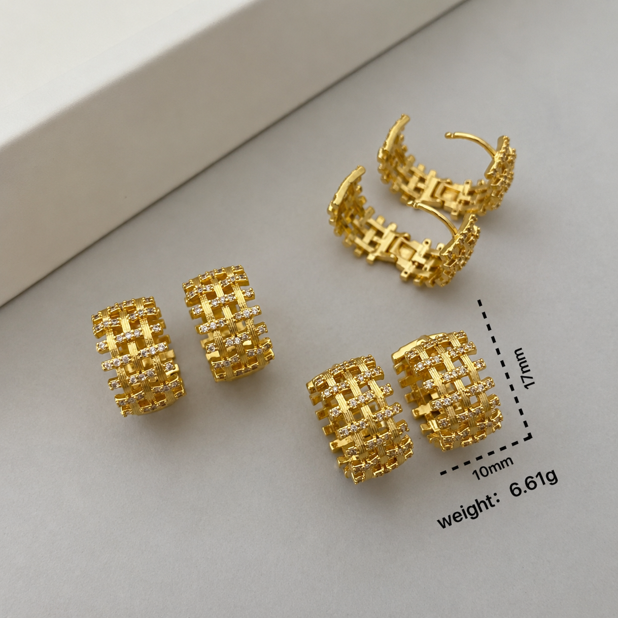 Gold Mesh Huggies Earrings