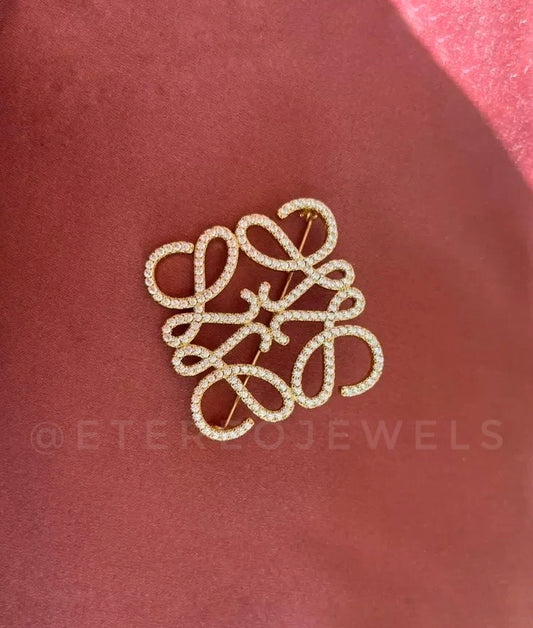 L Brooch Etereo