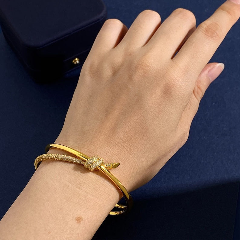 T Knot Bracelet Etereo